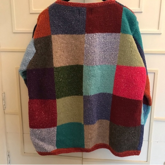 Ande Wear XL Women’s Colorblock Sweater, Button-up Thick, Hand Knit in Ecuador - Picture 5 of 5